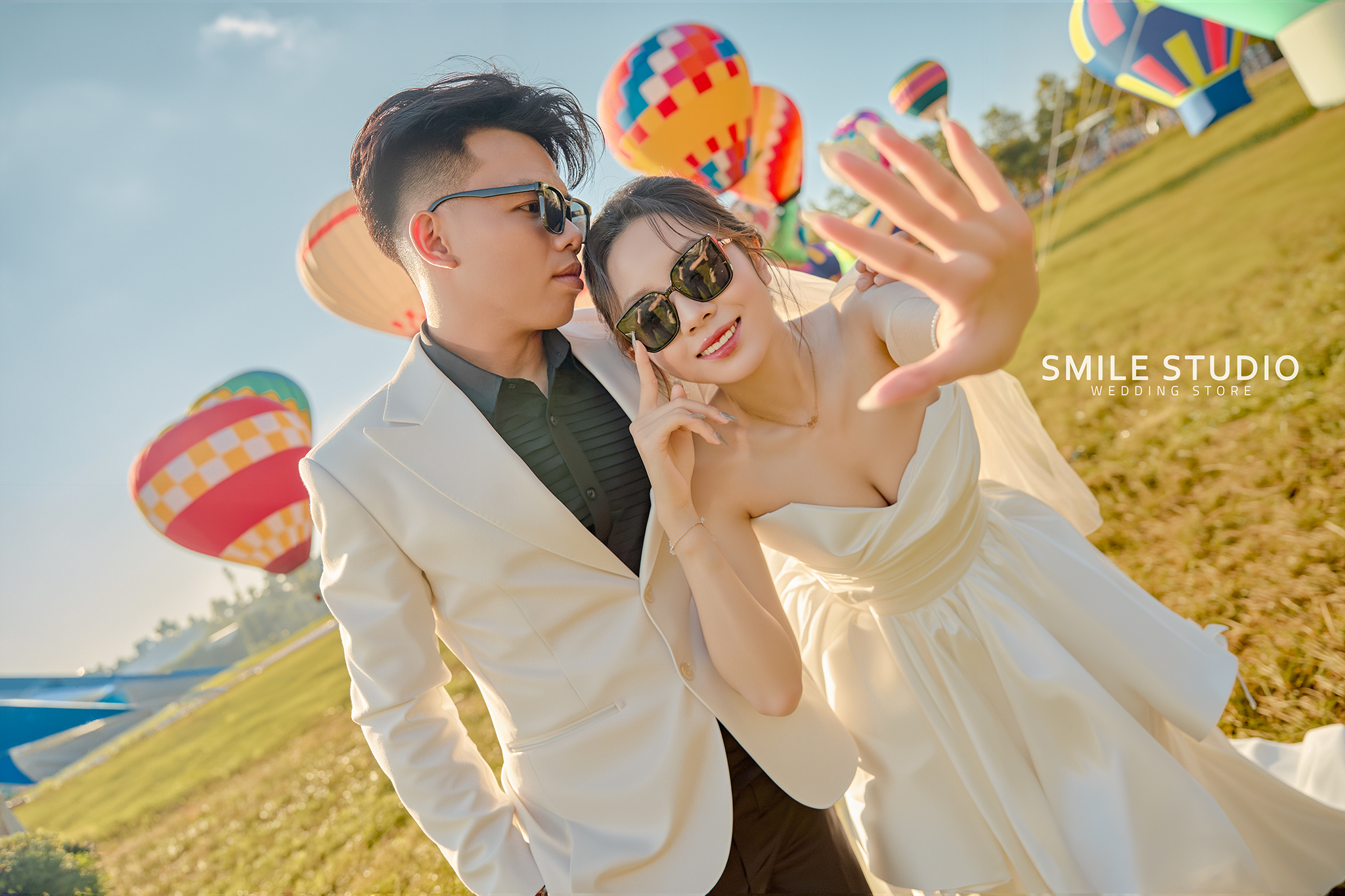 Ảnh cưới kính mát khinh khí cầu Đồng Tháp — Smile Studio